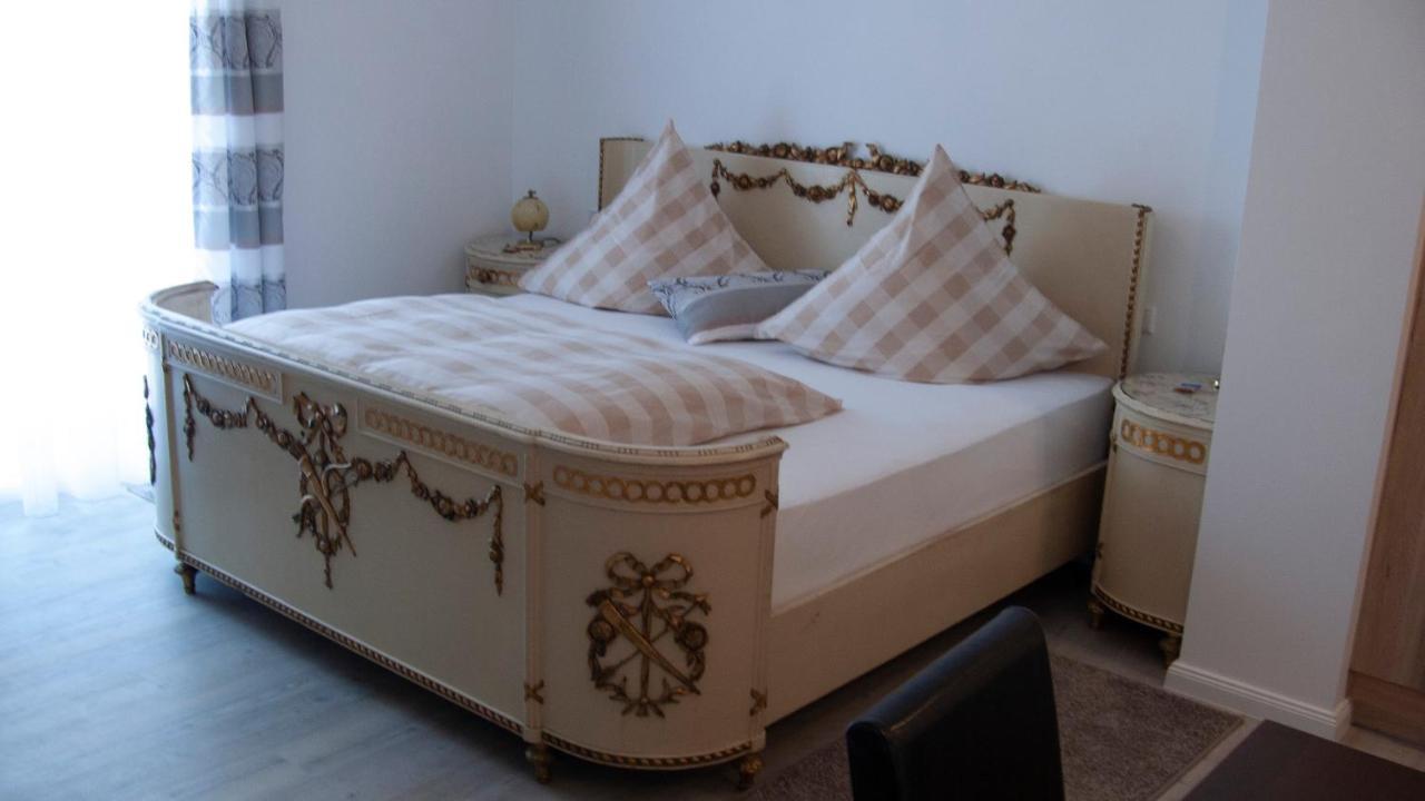 Apartmenthaus "Zum Birnbaum" Rosstal Екстериор снимка